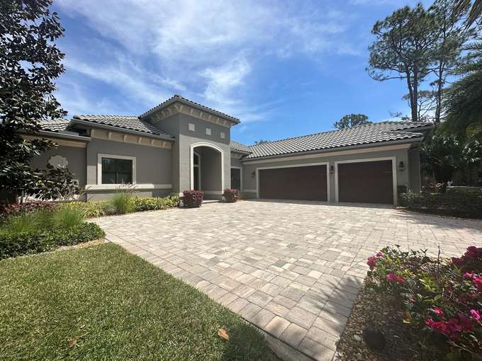 Paver driveway in Sarasota
