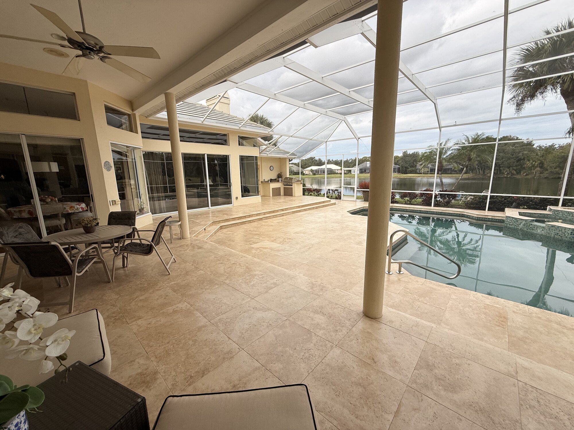 Travertine pool deck in Siesta Key