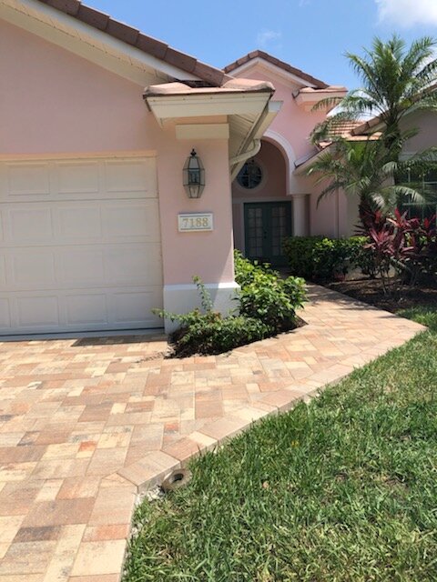 Paver walkway and front entry - Paver Design Center, Sarasota FL